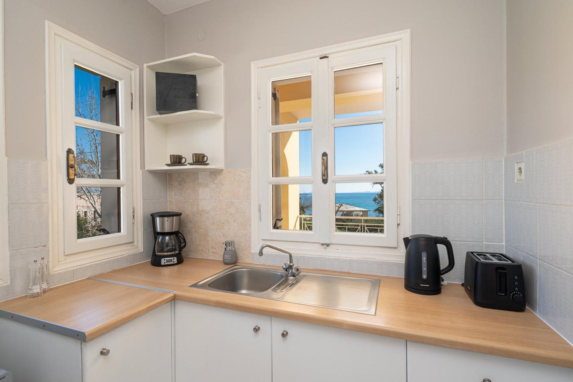 Southbank Seafront Apartments Katelios Exterior photo