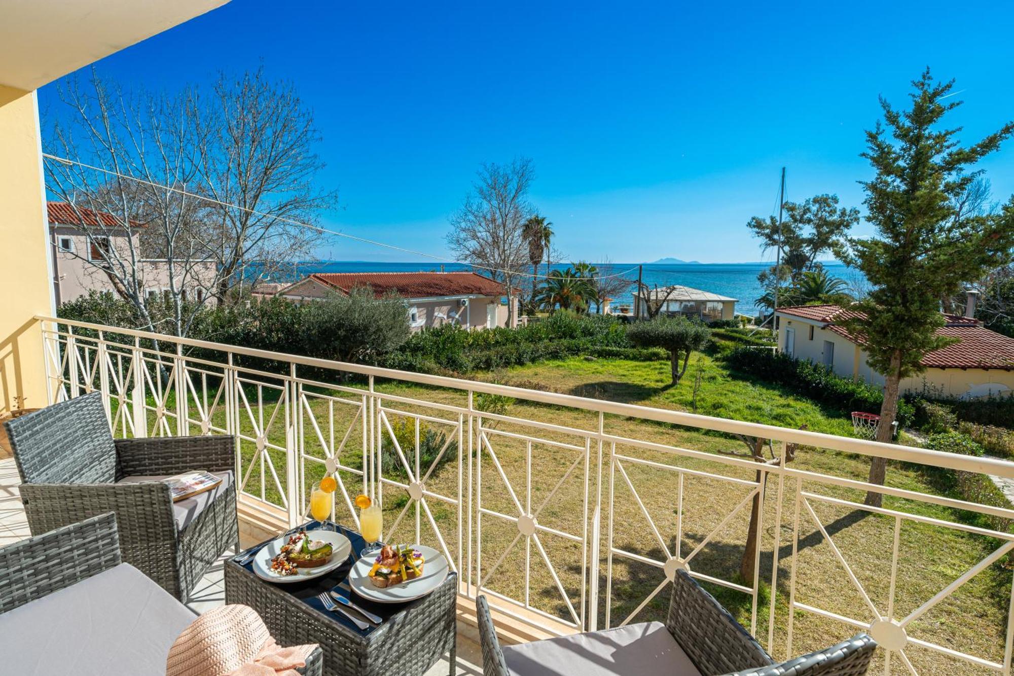 Southbank Seafront Apartments Katelios Exterior photo